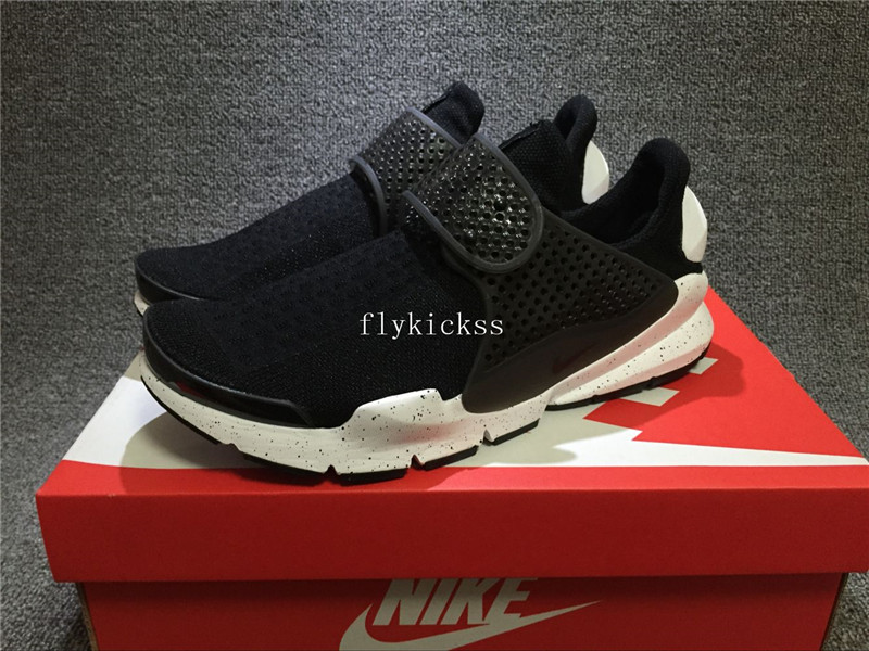 Nike Sock Dart Black White